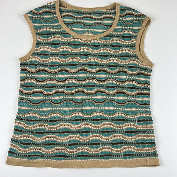 Super Cute Patterned Horizontal Stripe Sleeveless Knit Top - Picture 3 of 7
